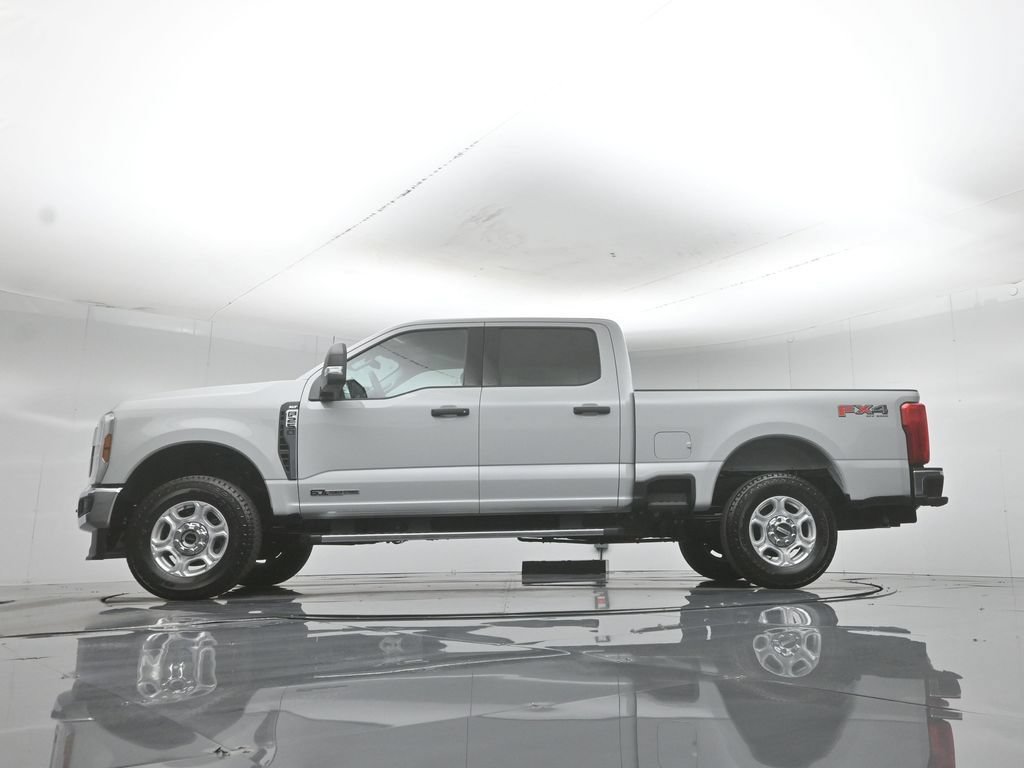 New 2026 Ford F250 XLT w/ FX4 Off-Road Package AWD/4WD image 7