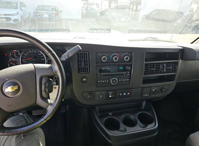 Used 2020 Chevrolet Express 3500 w/ Power Convenience Package RWD image 10