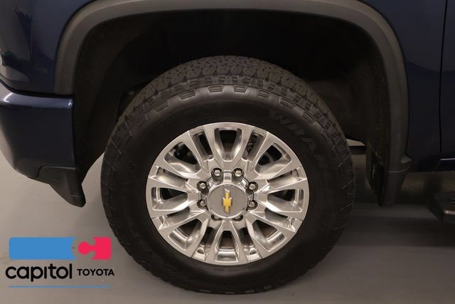 Used 2022 Chevrolet Silverado 3500 High Country w/ Z71 Off-Road Package AWD/4WD image 7