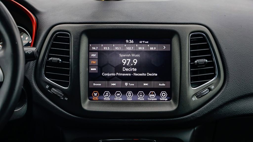 Used 2019 Jeep Compass Trailhawk image 15