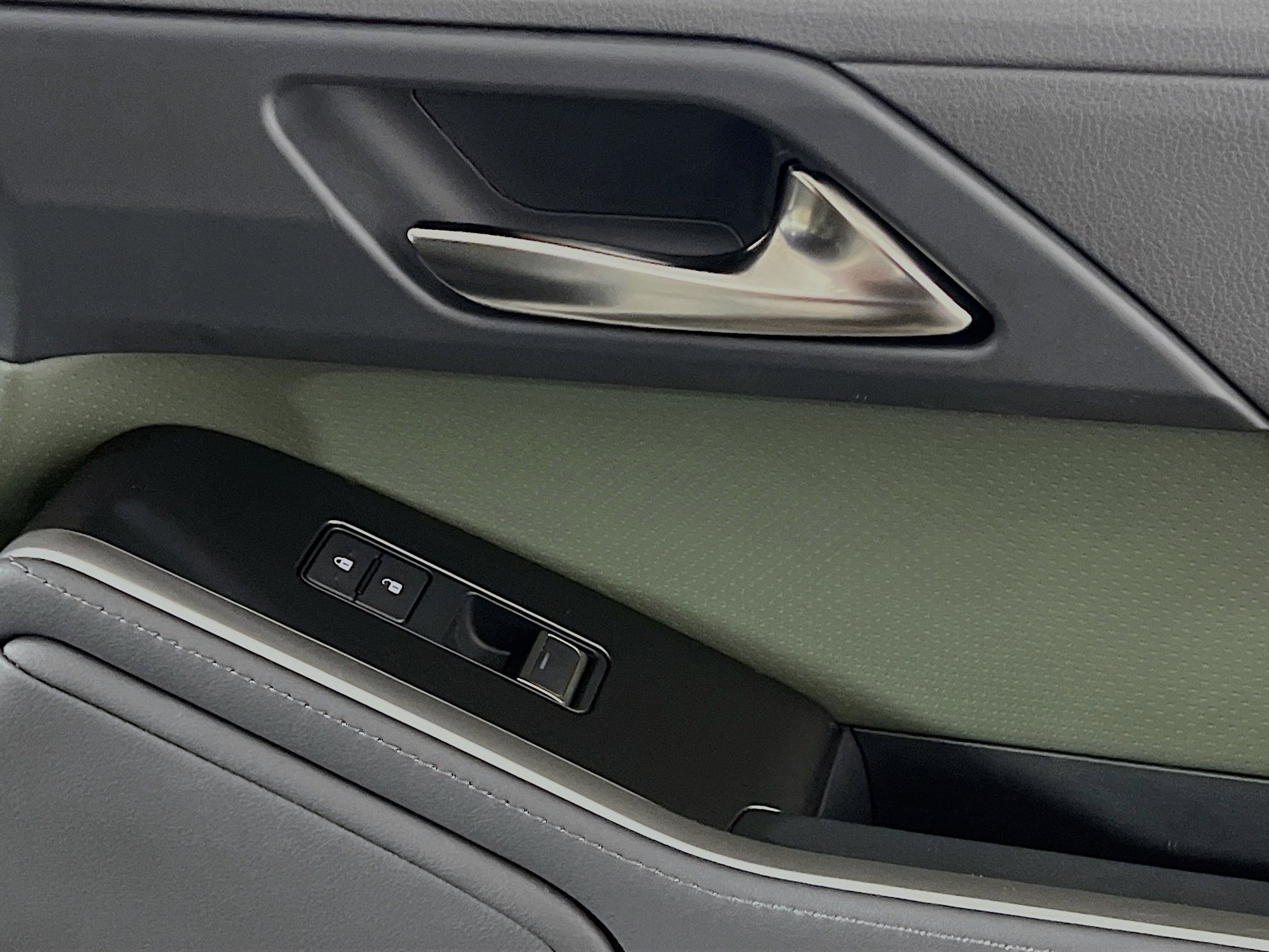 Used 2025 Lexus GX 550 image 32