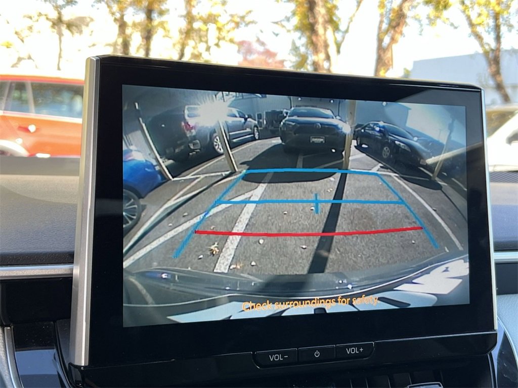 Used 2025 Toyota Corolla SE image 17