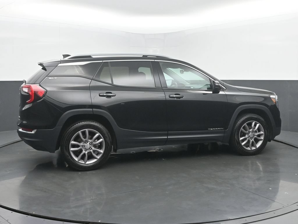 Used 2024 GMC Terrain SLT AWD/4WD image 6