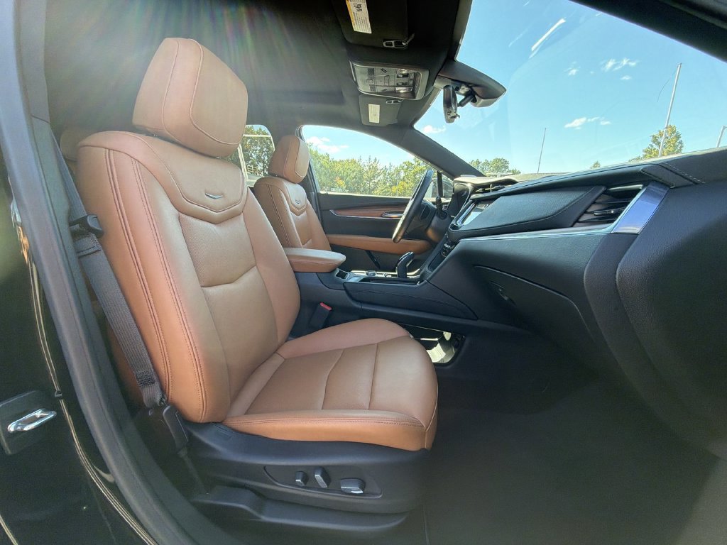 Used 2024 Cadillac XT5 Premium Luxury w/ Technology Package AWD/4WD image 22