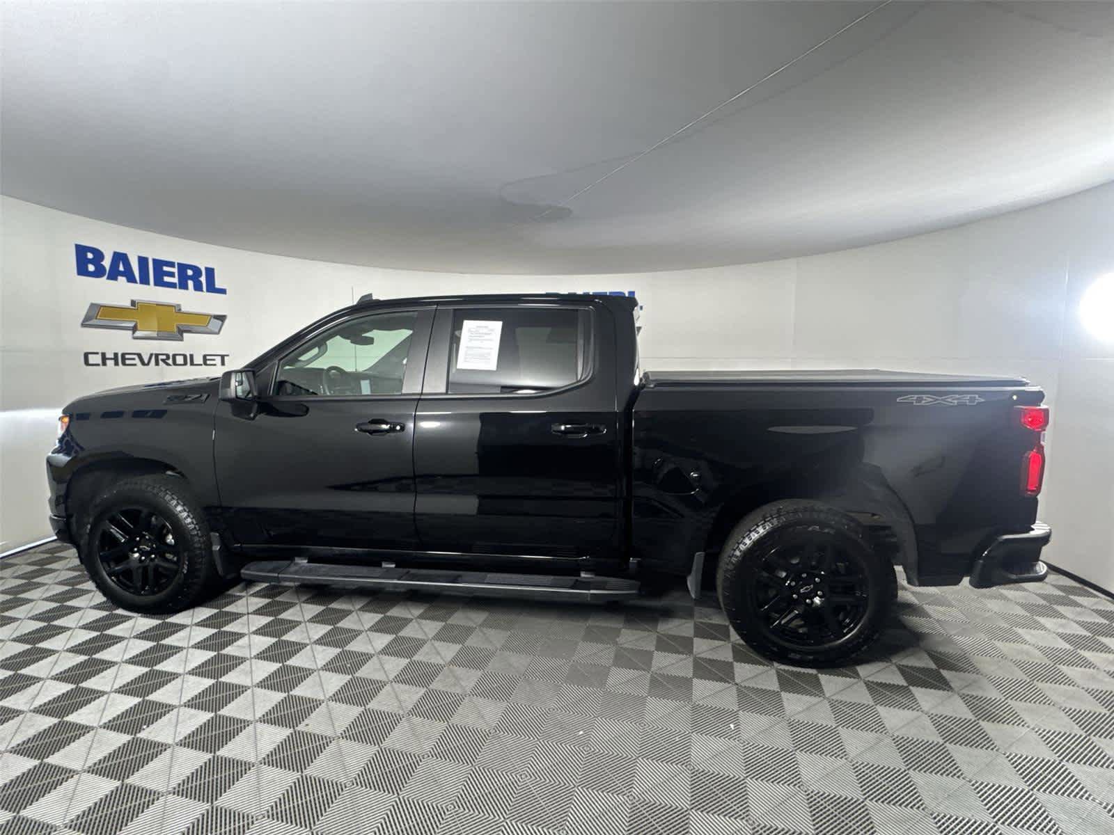 Used 2024 Chevrolet Silverado 1500 RST AWD/4WD image 2