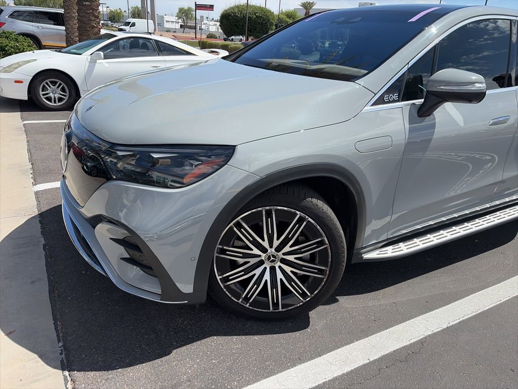 Used 2023 Mercedes-Benz EQE 500 4MATIC SUV image 2
