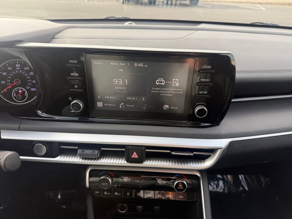 Used 2022 Kia K5 LXS image 21