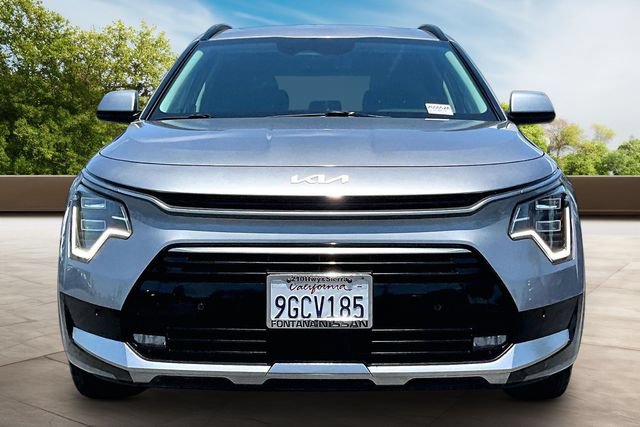Used 2023 Kia Niro SX Touring FWD image 2