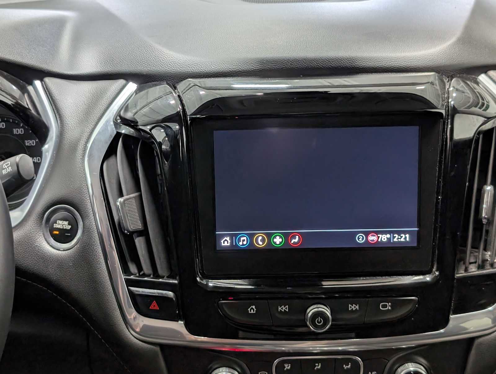 Used 2021 Chevrolet Traverse LT image 17