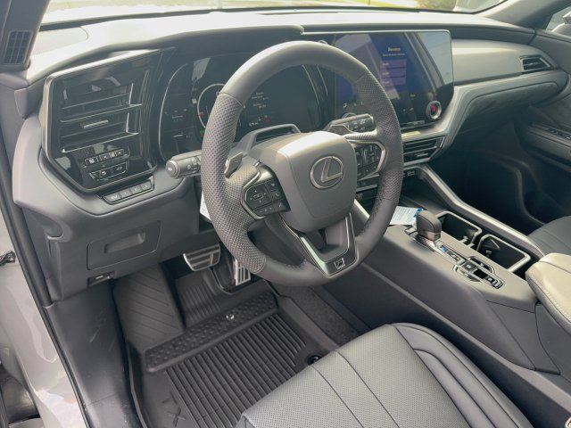 New 2026 Lexus TX 500h AWD image 16