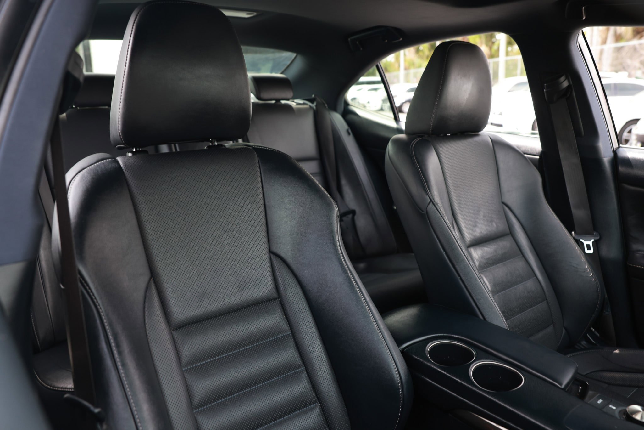 Used 2016 Lexus IS 350 RWD image 20