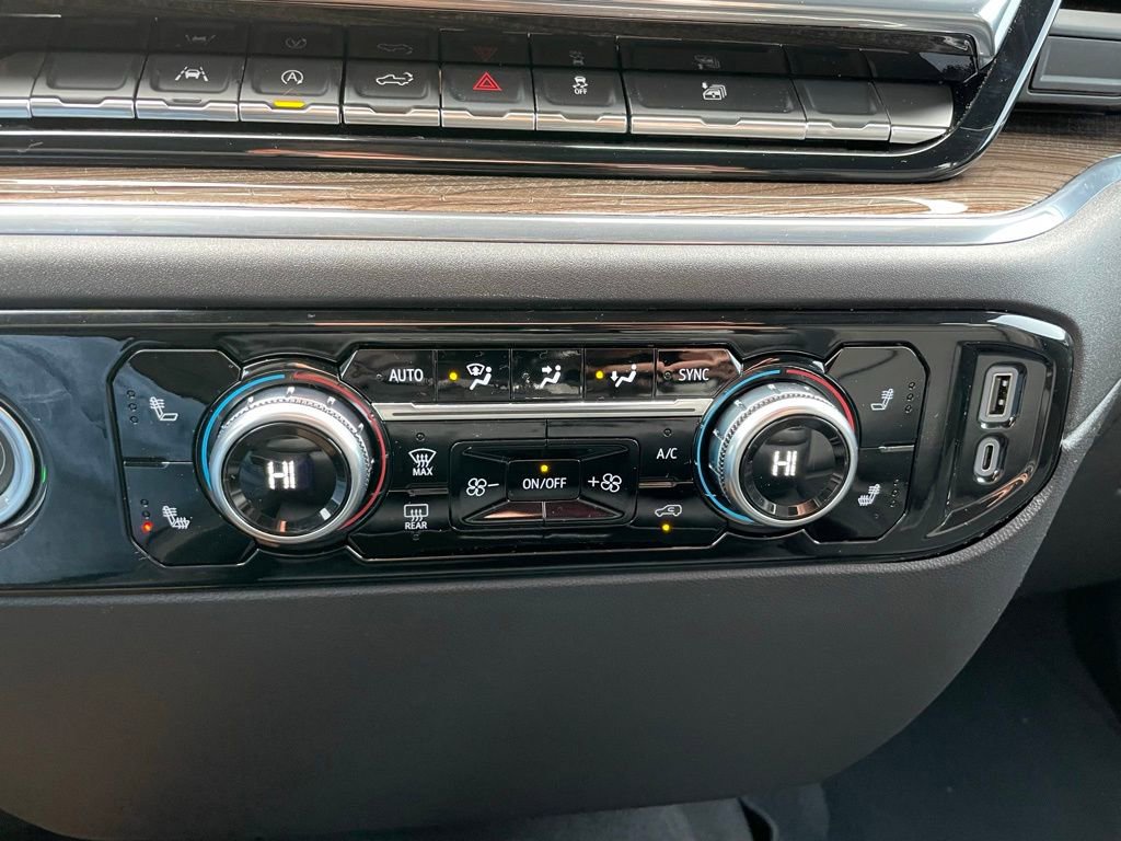 Used 2024 GMC Sierra 1500 Elevation image 13