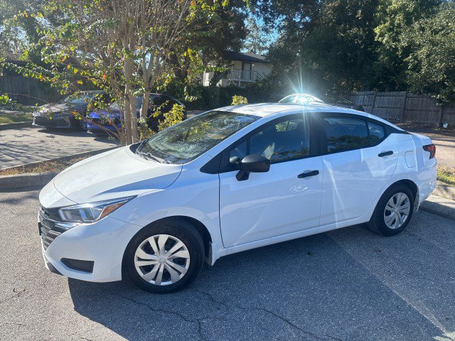 Used 2024 Nissan Versa S w/ Trunk Package image 3