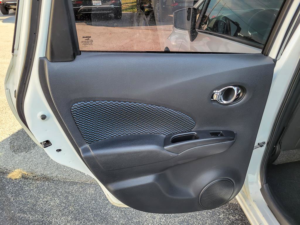 Used 2015 Nissan Versa Note SV FWD image 23