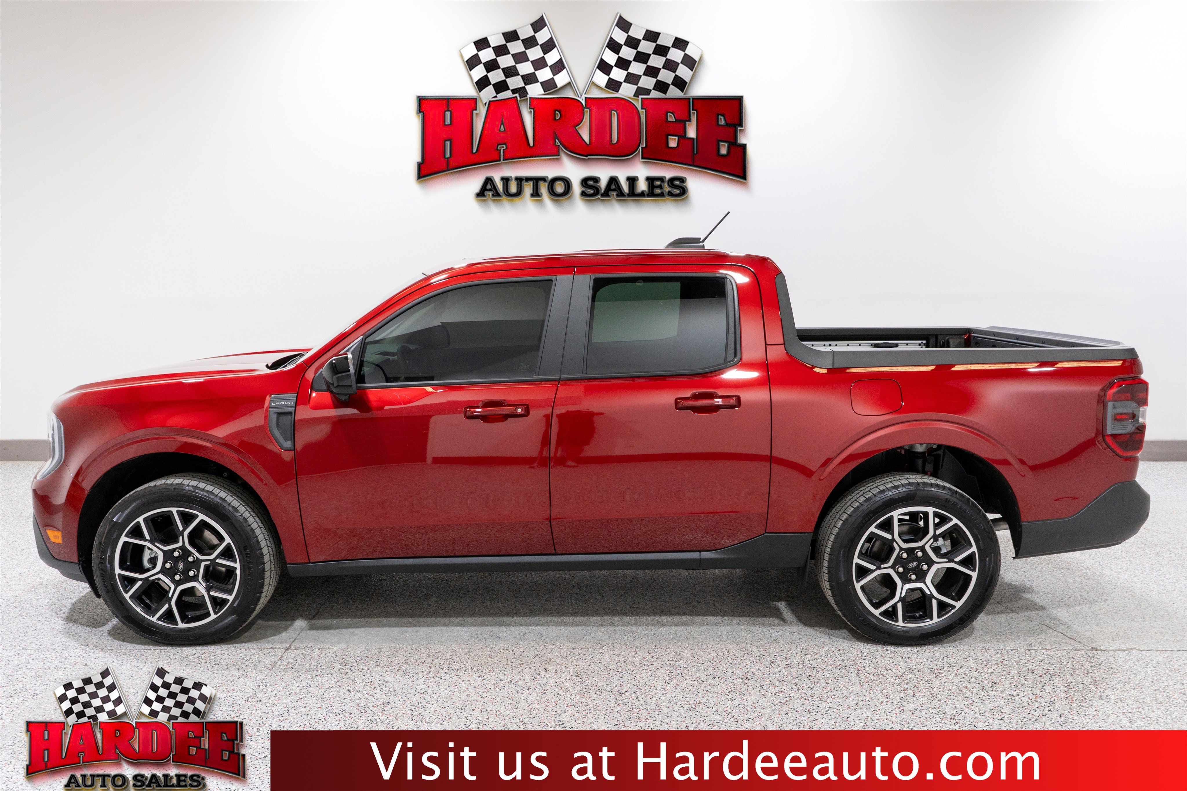 Used 2025 Ford Maverick Lariat w/ 4K Tow Package image 1