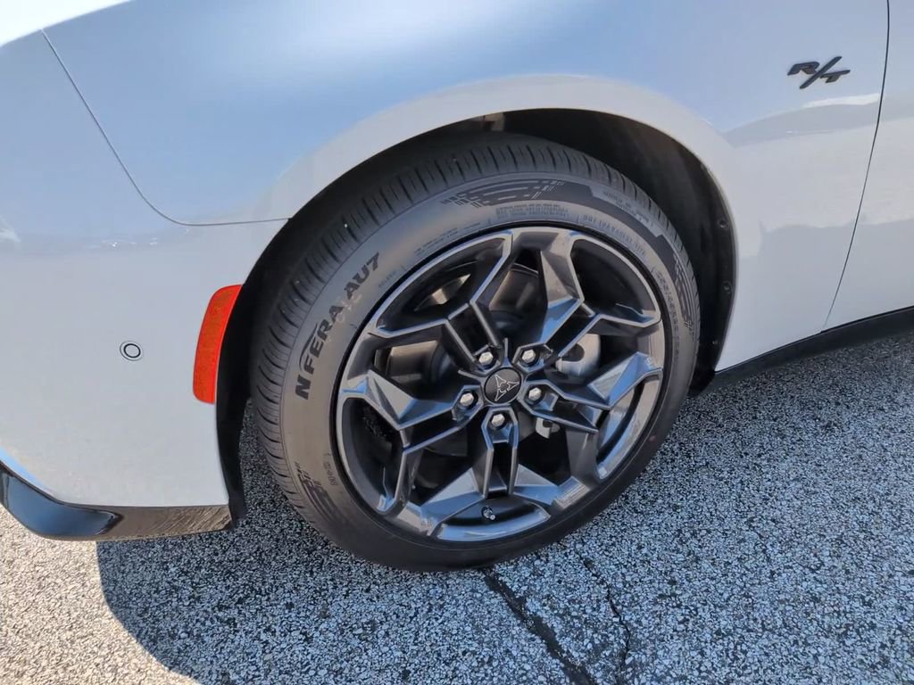 New 2026 Dodge Charger R/T AWD/4WD image 18