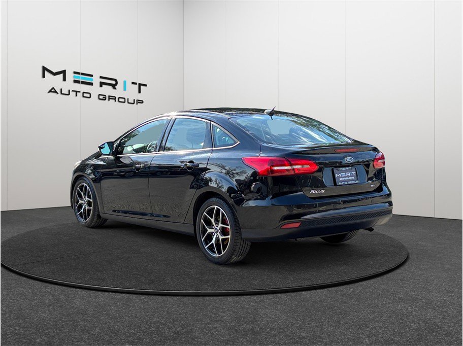Used 2018 Ford Focus SEL FWD image 7