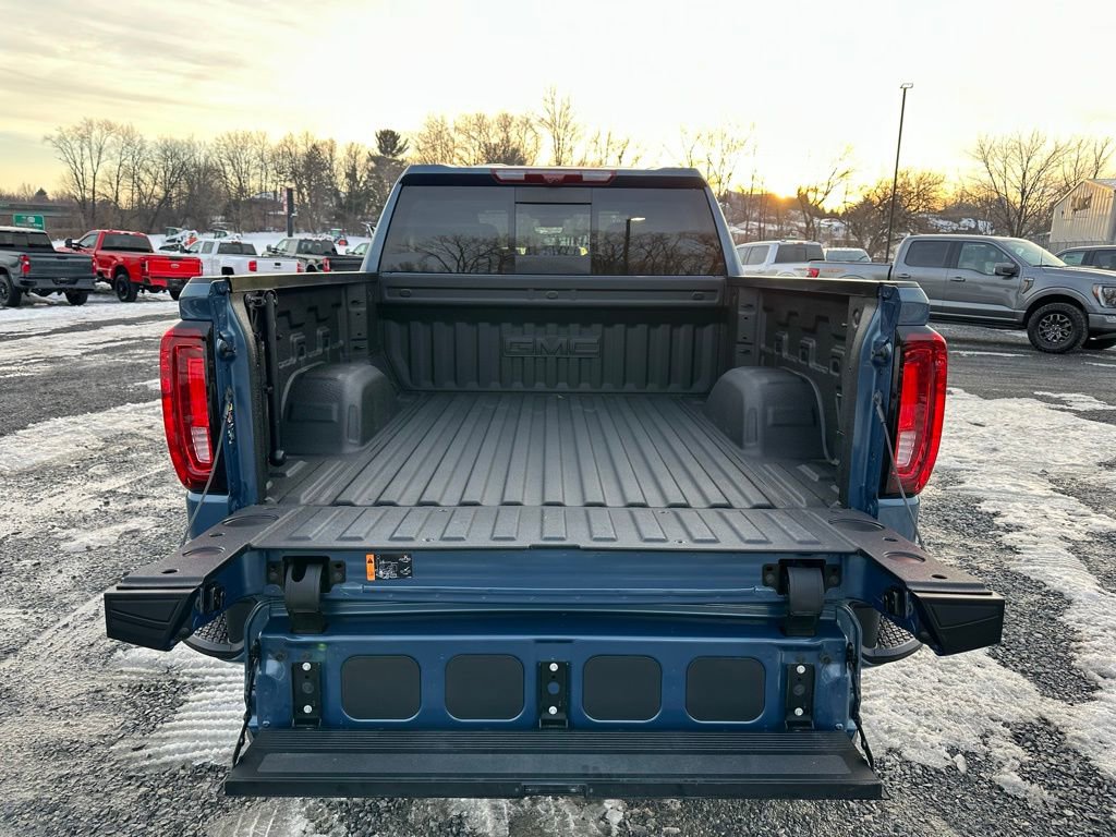 Used 2025 GMC Sierra 1500 Denali w/ Denali Reserve Package image 17