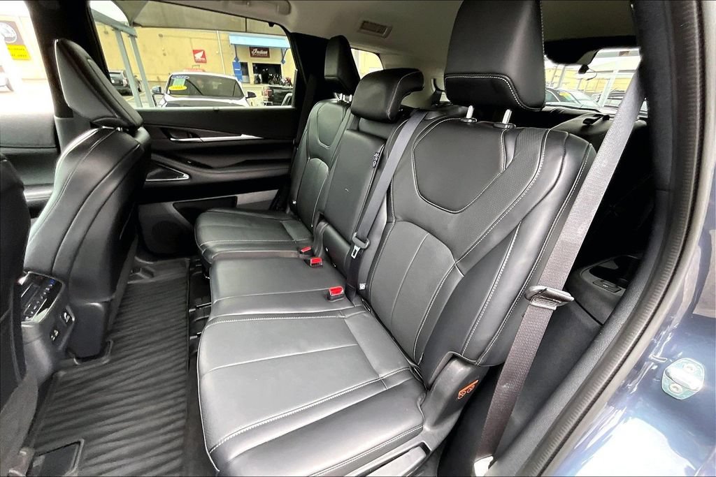 Certified 2023 INFINITI QX60 Sensory w/ Vision Package FWD image 37