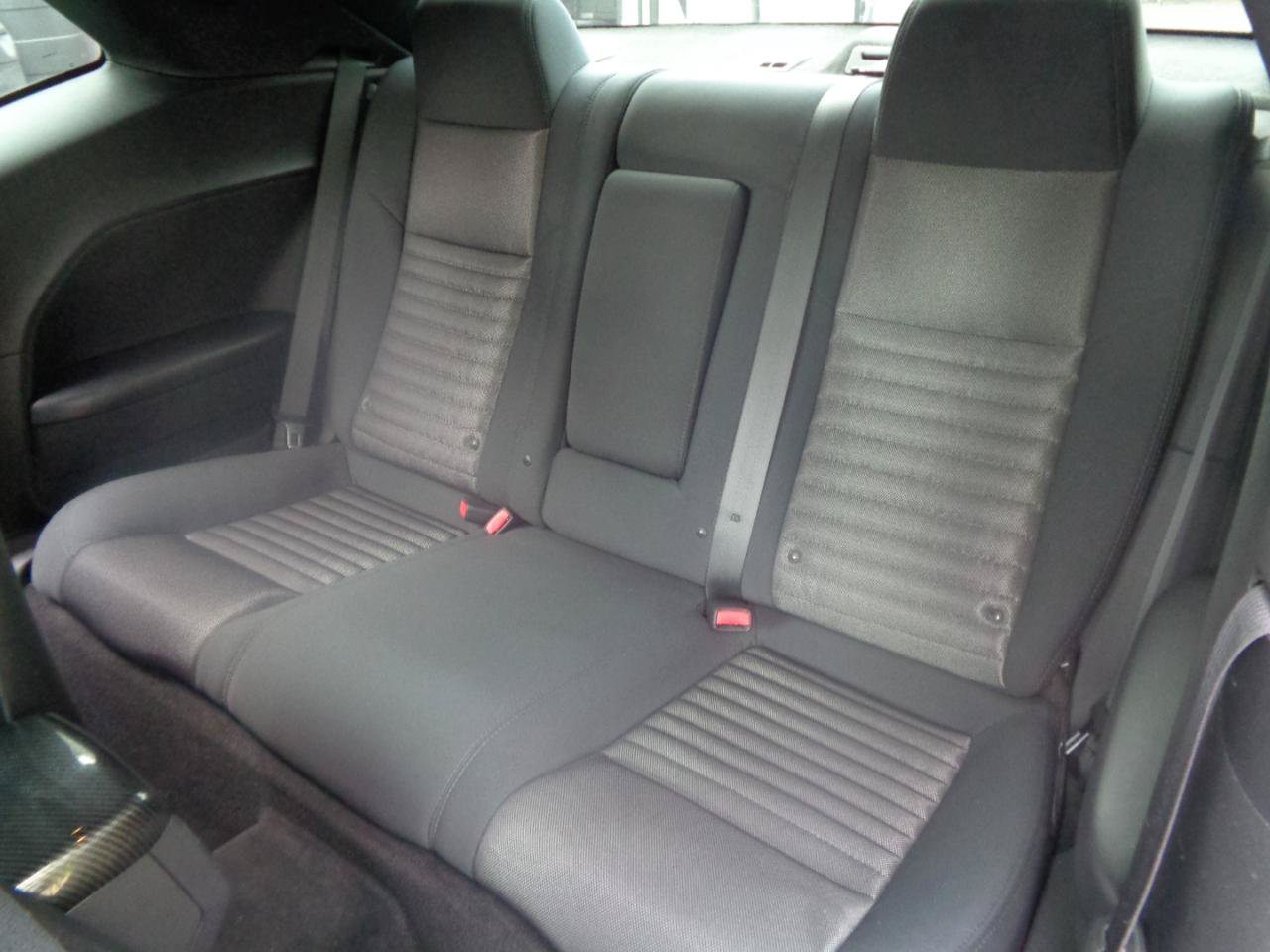 Used 2014 Dodge Challenger R/T RWD image 21