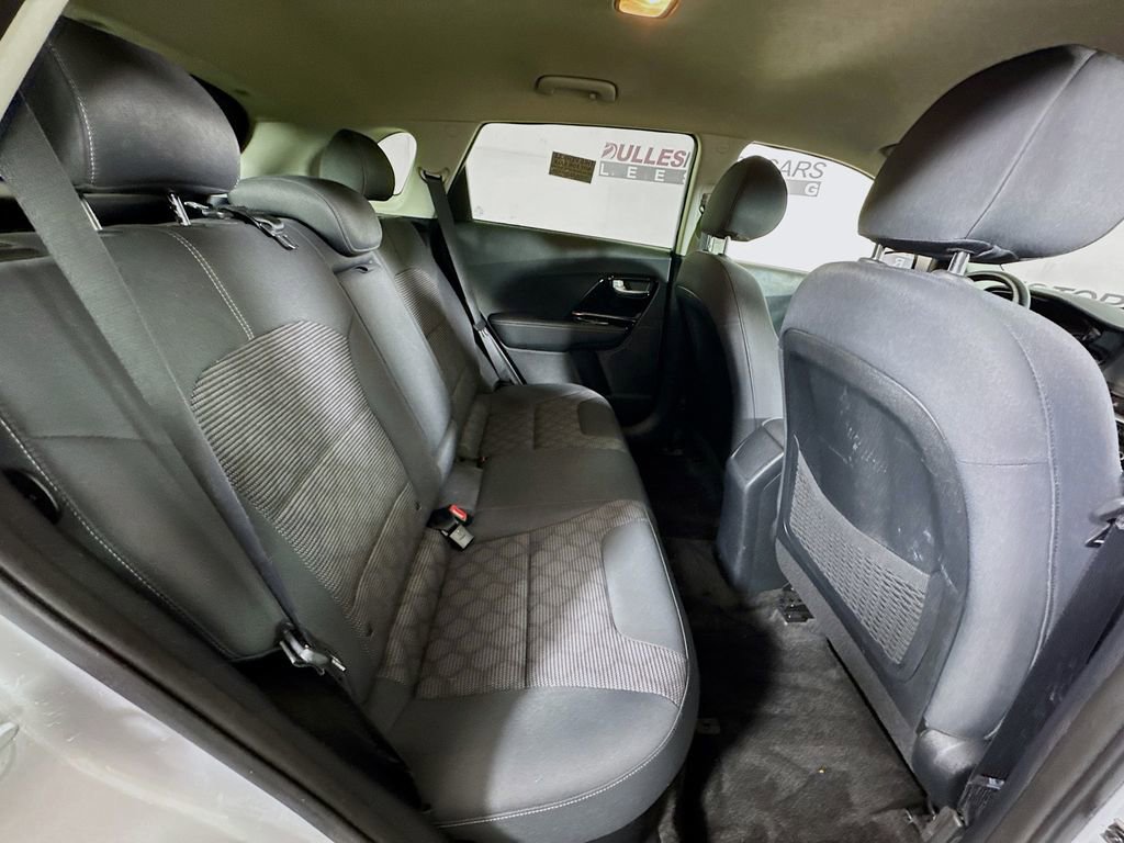 Used 2020 Kia Niro LXS image 25