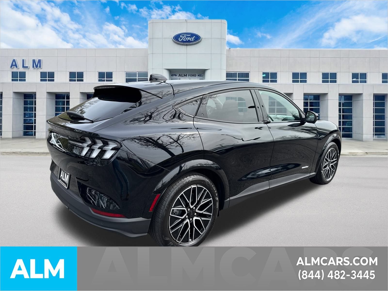 Used 2025 Ford Mustang Mach-E Premium RWD image 5