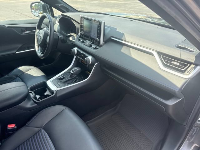 Used 2021 Toyota RAV4 XSE AWD/4WD image 15