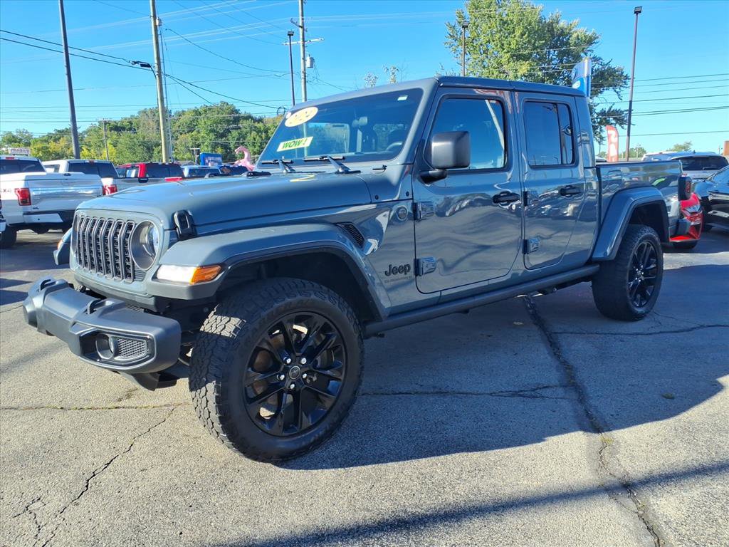 Used 2024 Jeep Gladiator Sport image 7