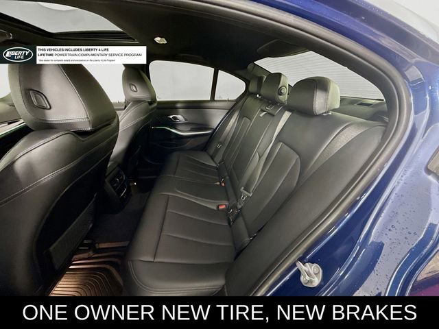 Used 2023 BMW 330i xDrive Sedan w/ Premium Package image 25