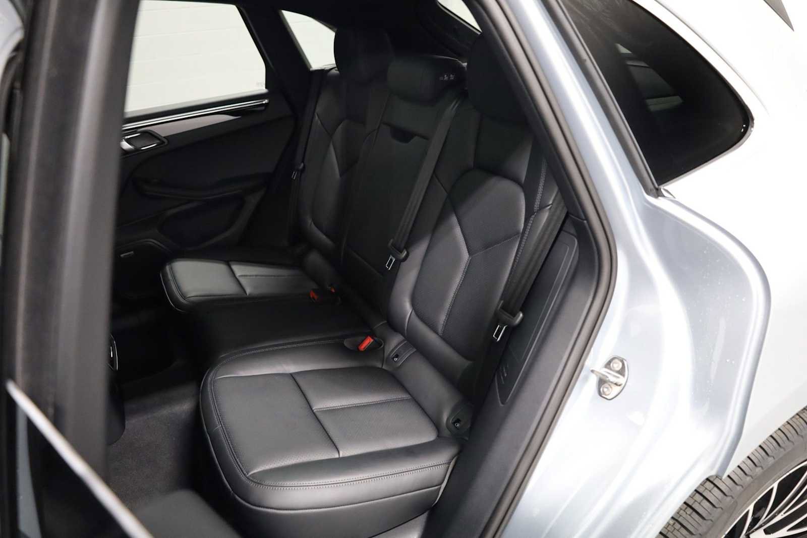 New 2026 Porsche Macan S image 36