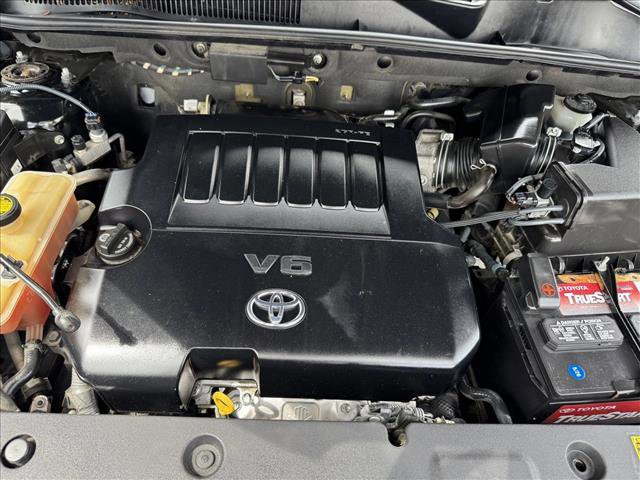 Used 2011 Toyota RAV4 Limited AWD/4WD image 22