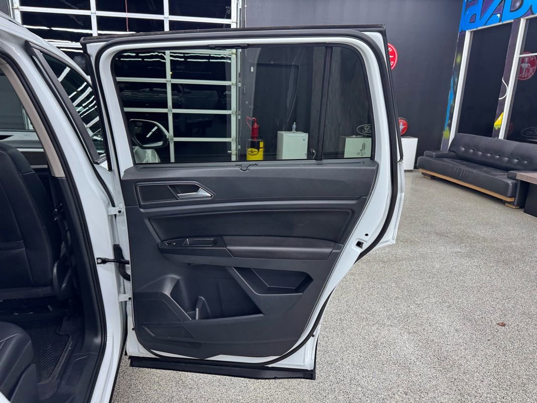 Used 2019 Volkswagen Atlas SEL AWD/4WD image 18