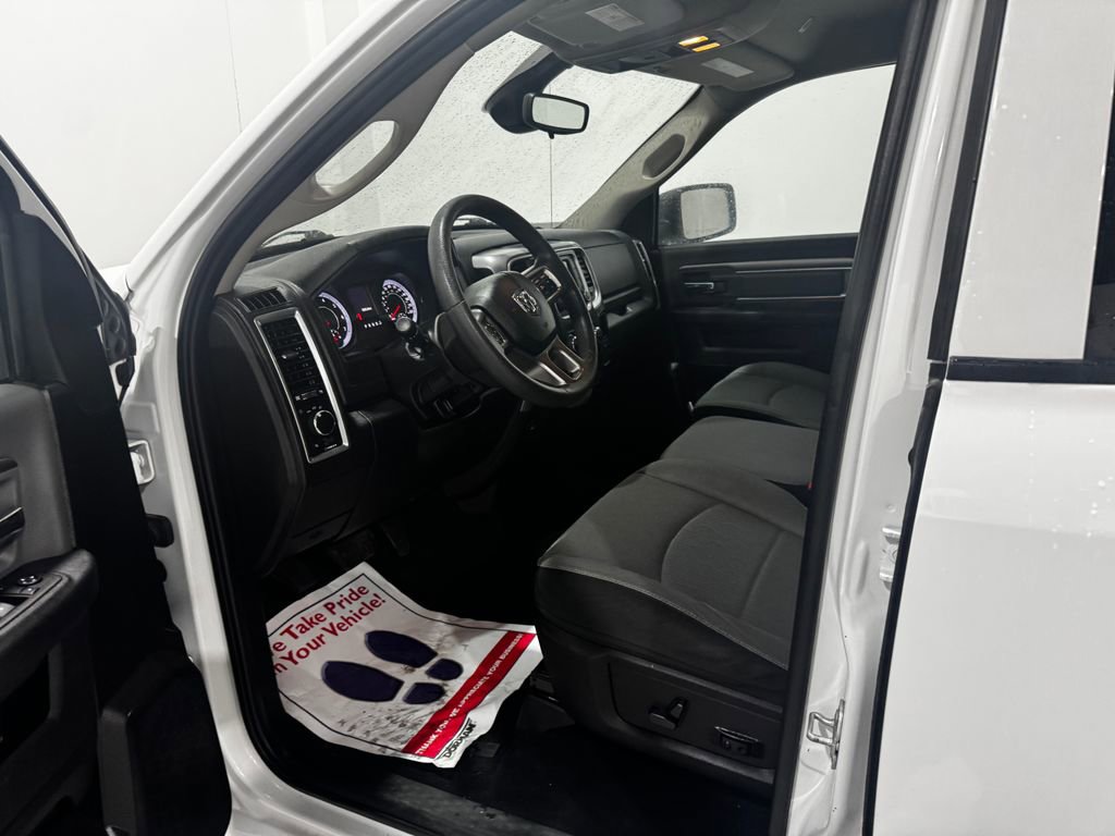 Used 2022 RAM 1500 Classic SLT image 16