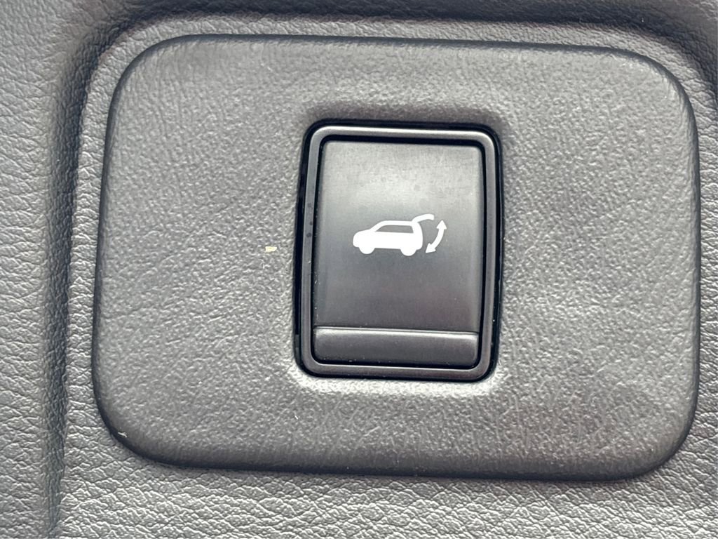 Used 2023 Nissan Murano SL image 14