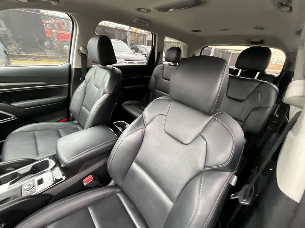 Used 2022 Kia Telluride LX image 14