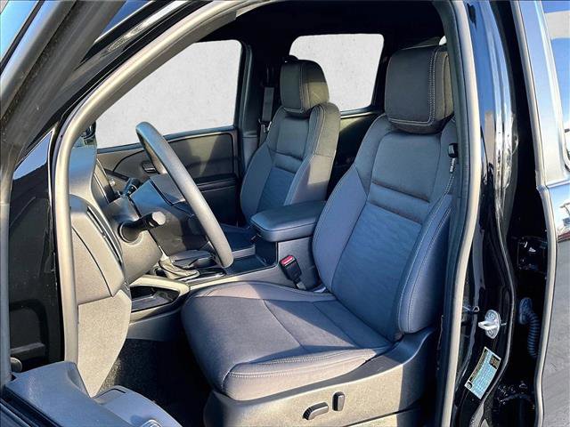 Used 2023 Nissan Frontier SV w/ Midnight Edition Package image 27