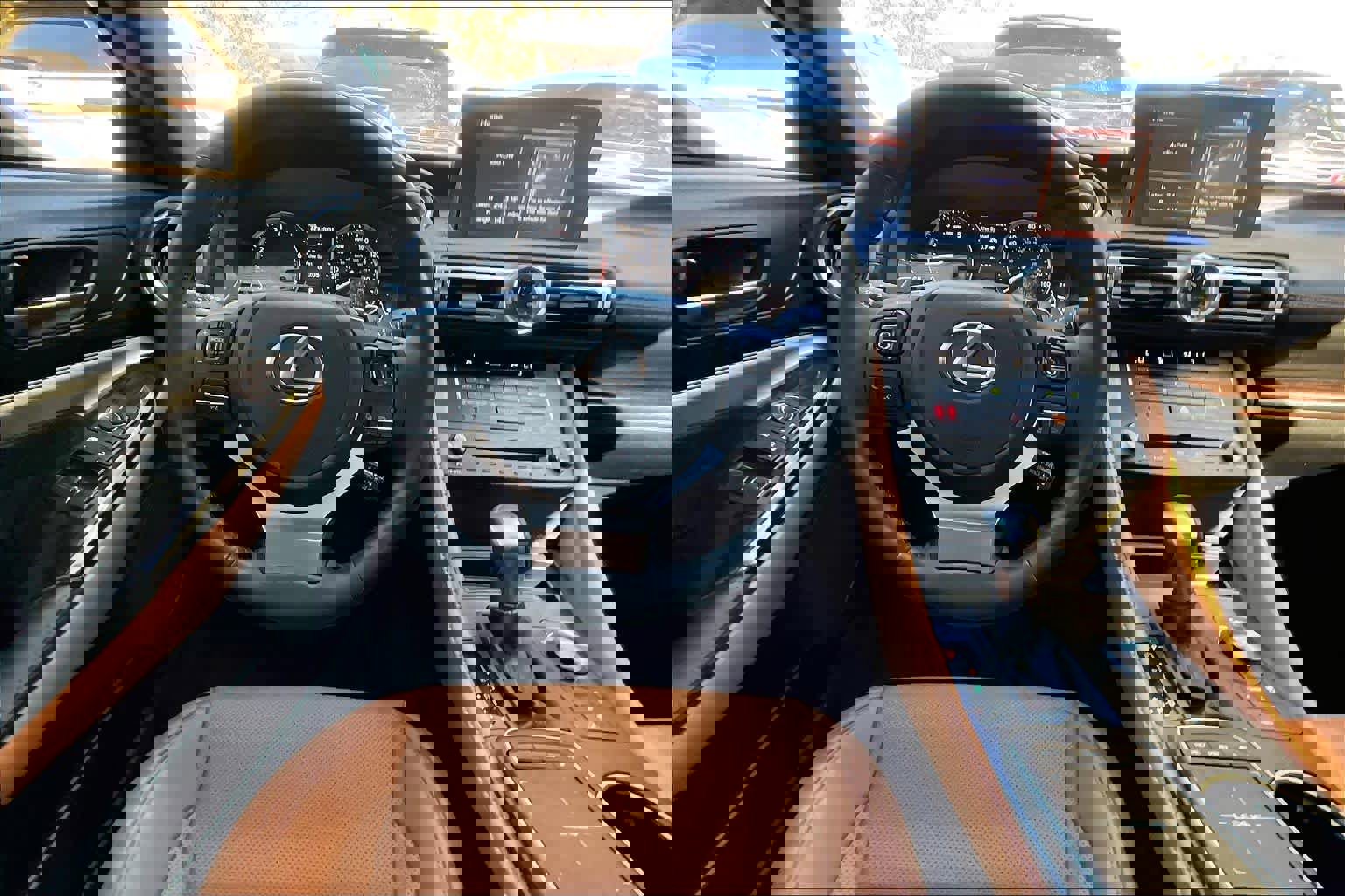 Used 2023 Lexus RC 300 image 5