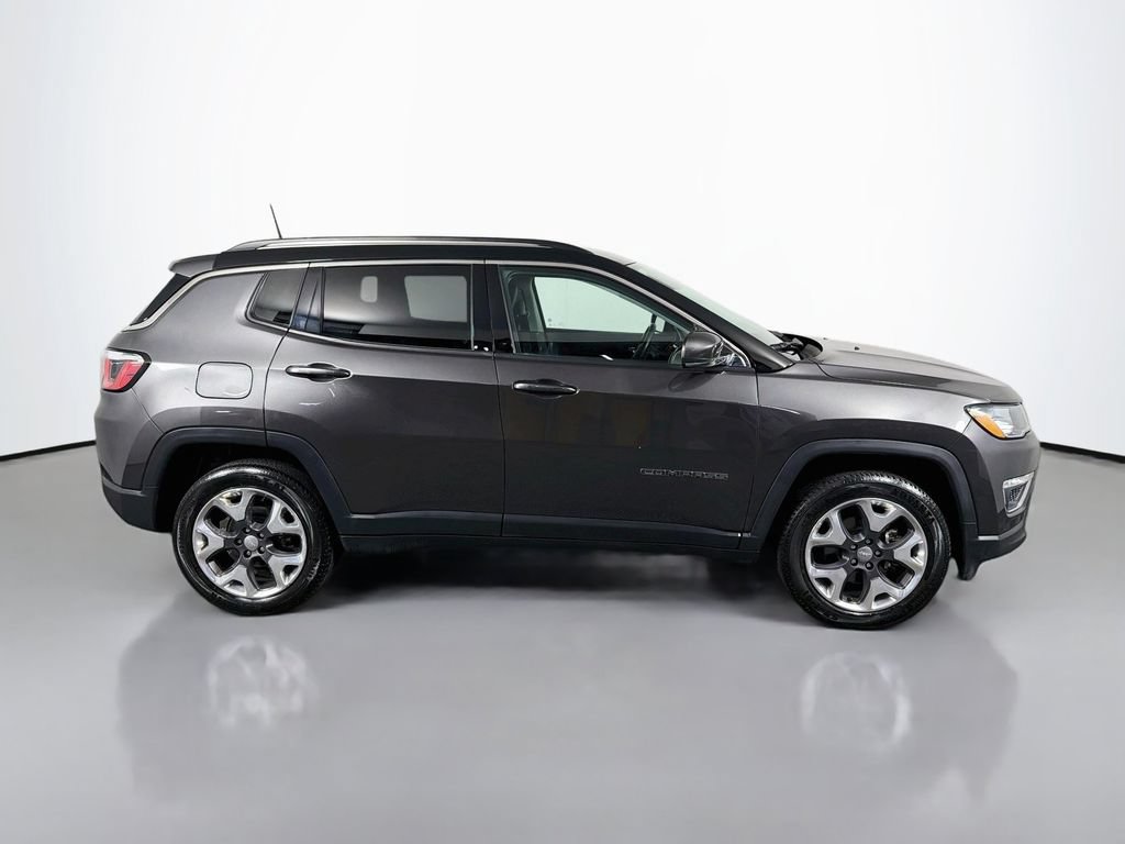 Used 2019 Jeep Compass Limited AWD/4WD image 5