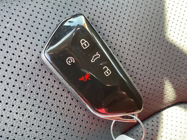 Used 2024 Volkswagen Atlas SE AWD/4WD image 23