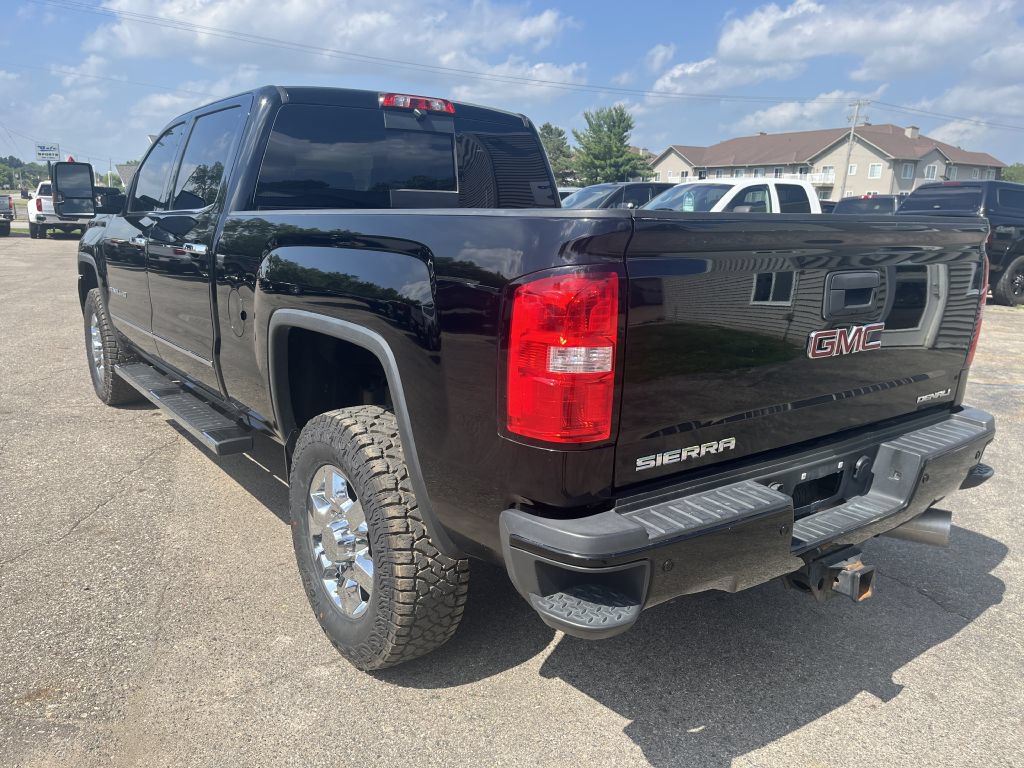 Used 2017 GMC Sierra 3500 Denali w/ Duramax Plus Package AWD/4WD image 9