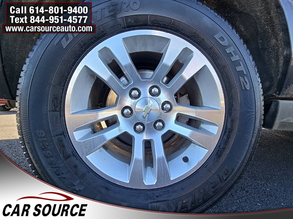 Used 2015 Chevrolet Suburban LT image 23