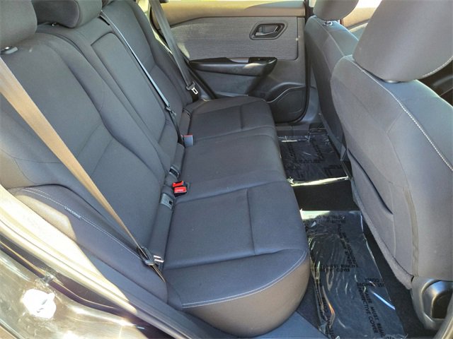 Used 2023 Nissan Rogue S image 19