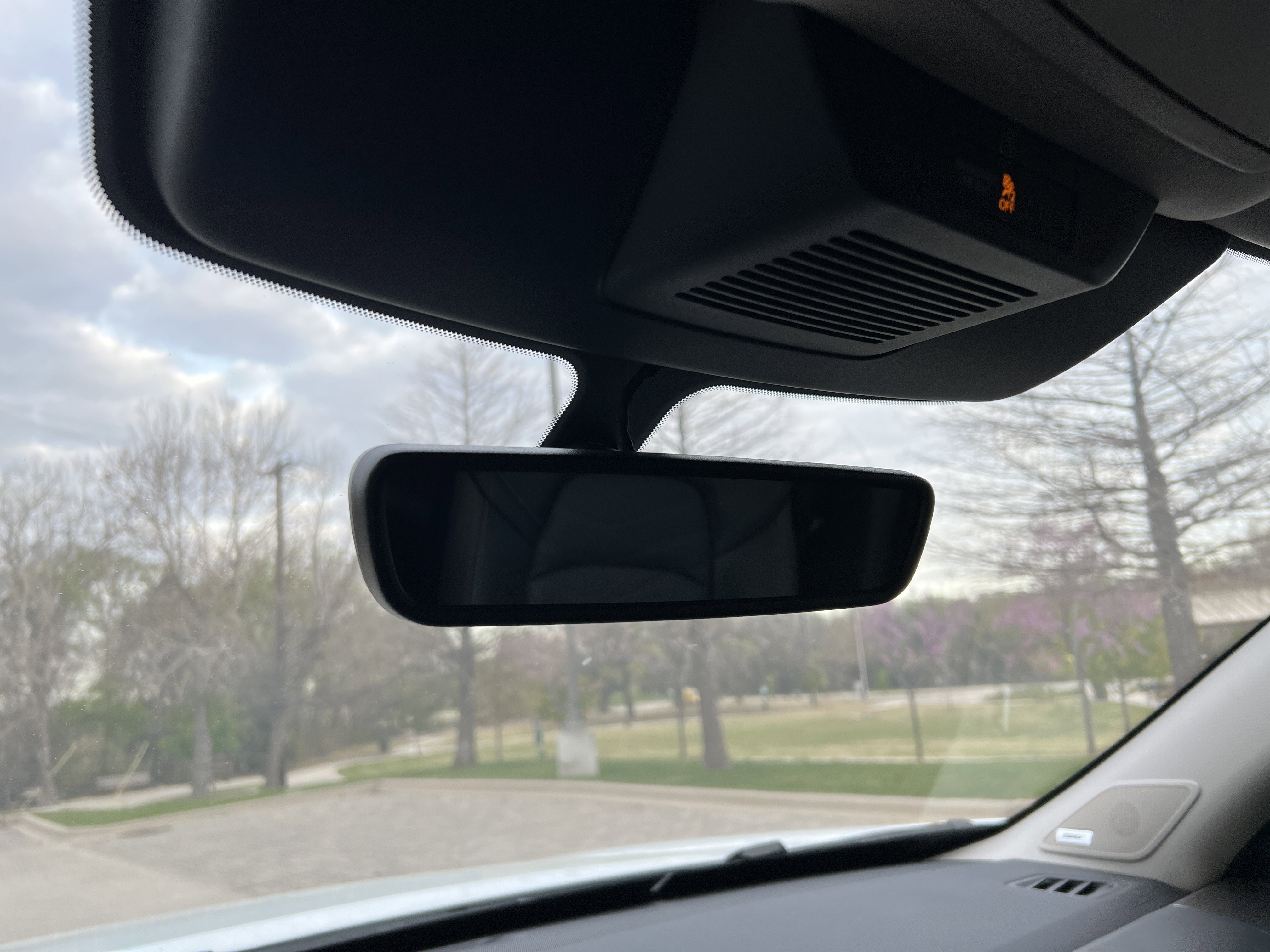 Used 2025 Nissan Pathfinder Platinum image 26