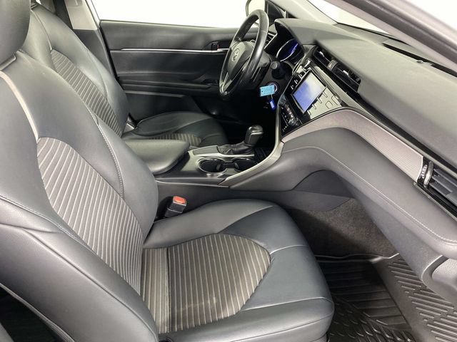 Used 2019 Toyota Camry SE FWD image 11