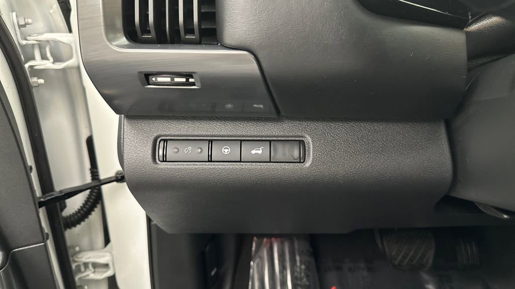 Certified 2023 Nissan Pathfinder SL w/ SL Premium Package AWD/4WD image 28