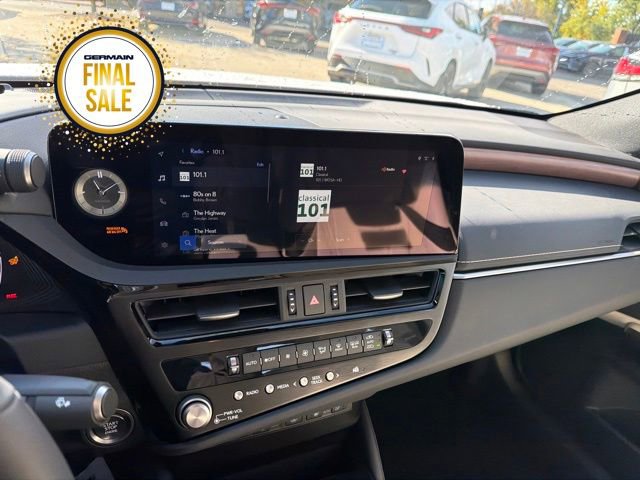 New 2025 Lexus ES 350 Ultra Luxury image 22