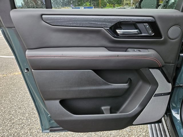 New 2026 GMC Yukon XL AT4 Ultimate AWD/4WD image 19