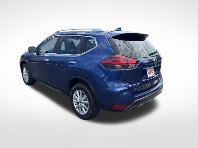 Used 2018 Nissan Rogue SV w/ Premium Package AWD/4WD image 5