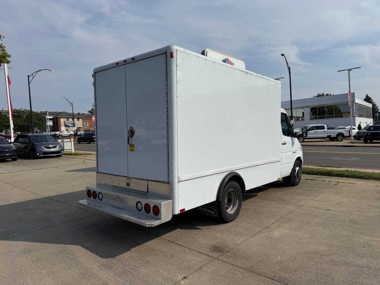 Used 2006 Dodge Sprinter 3500 w/ PWR Convenience Group image 4