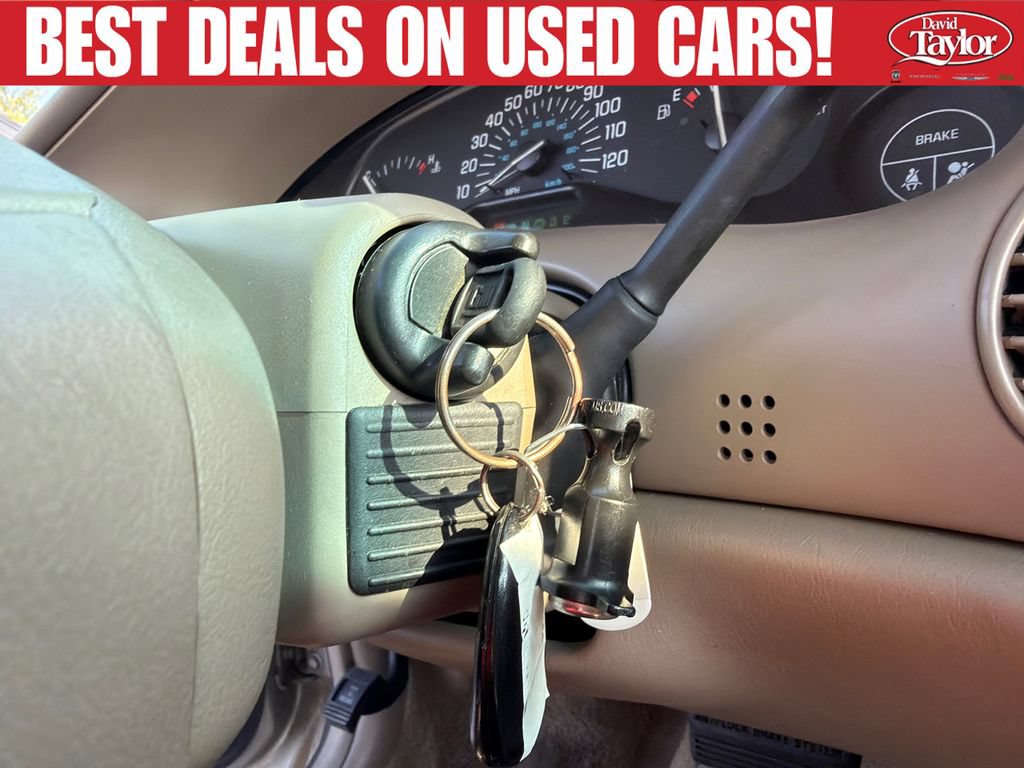 Used 2002 Buick Century Custom w/ Special Edition Pkg FWD image 16